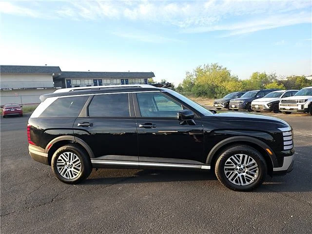 New 2027 Abyss Black Pearl Hyundai SEL Premium image 5
