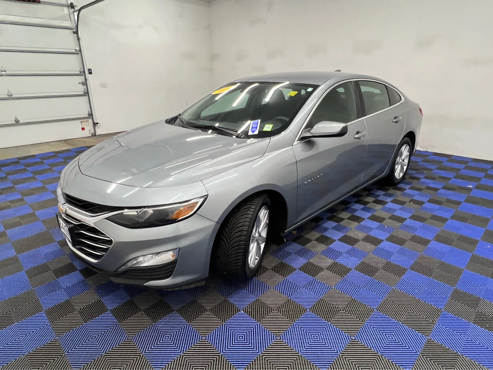 Used 2024 Sterling Gray Metallic Chevrolet LT image 10