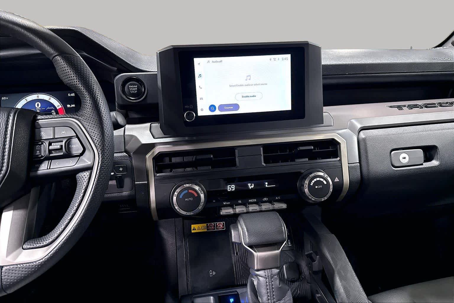 Used 2025 Underground Toyota SR5 image 6