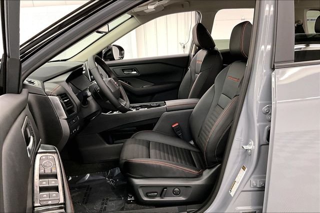 New 2026 Boulder Gray Pearl Nissan Rock Creek image 9