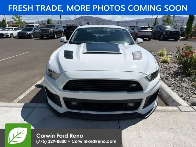 Used 2015 Oxford White Ford GT Premium image 2