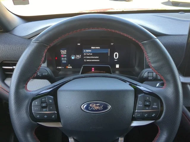 Used 2025 Gray Ford ST-Line image 32