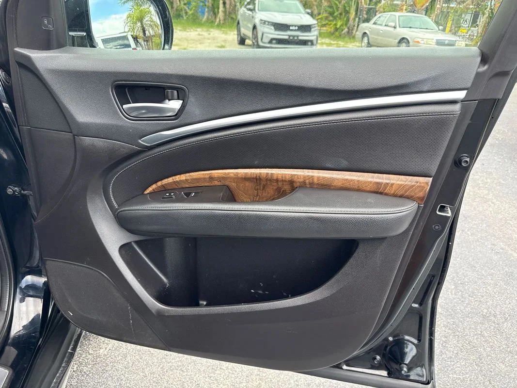 Used 2020  Acura Technology Package image 15