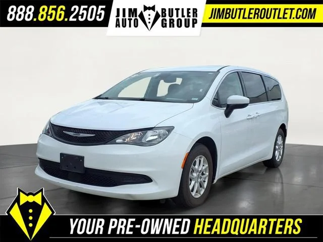 Used 2023  Chrysler LX image 1