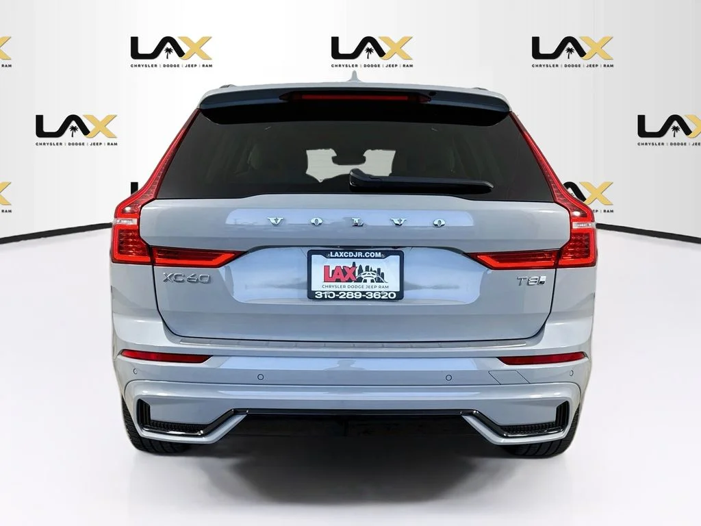 Used 2025 Gray Volvo T8 Ultra image 6