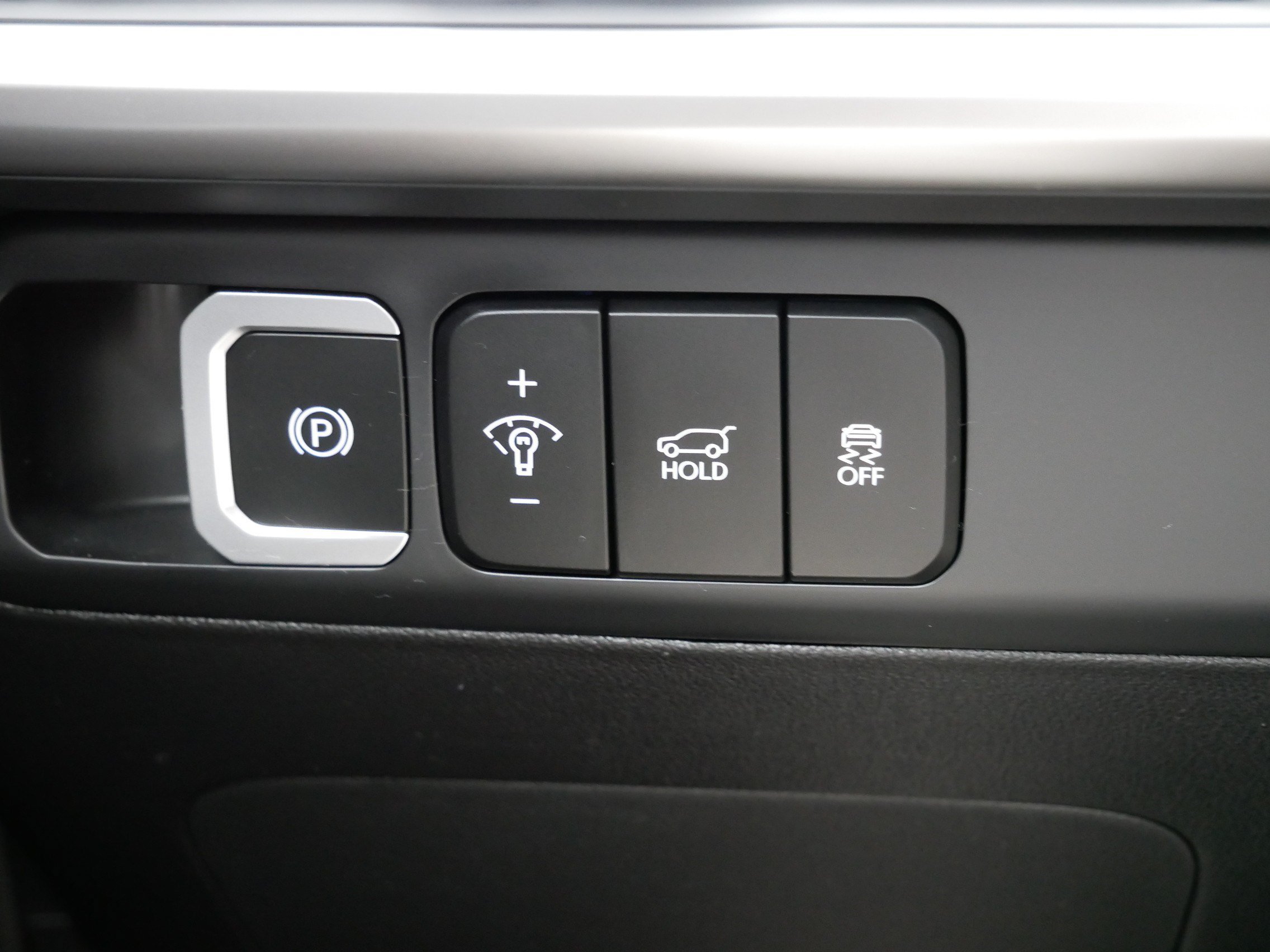 Certified Used 2024 Hampton Gray Hyundai SEL image 24