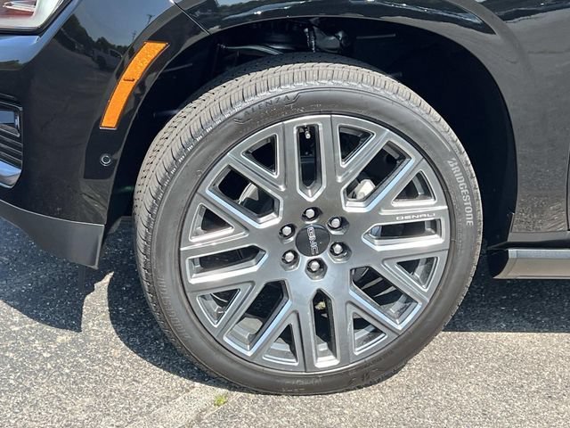 2026 GMC Yukon XL Denali Ultimate - Photo 9