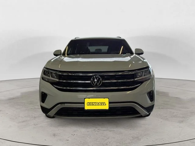 Used 2020 Volkswagen Atlas Cross Sport SE w/Tech with VIN 1V21E2CA2LC207948 for sale in Meridian, ID