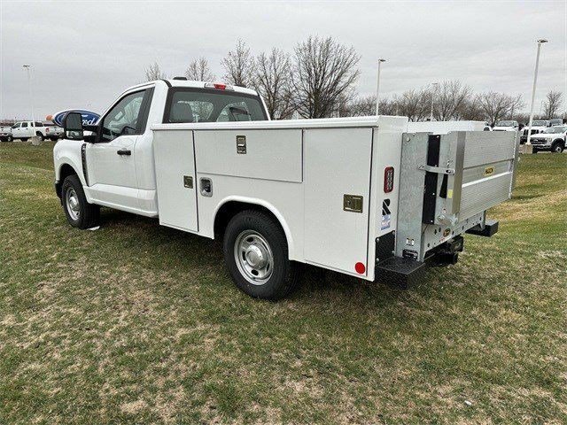 Certified Used 2023 Oxford White Ford XL image 2