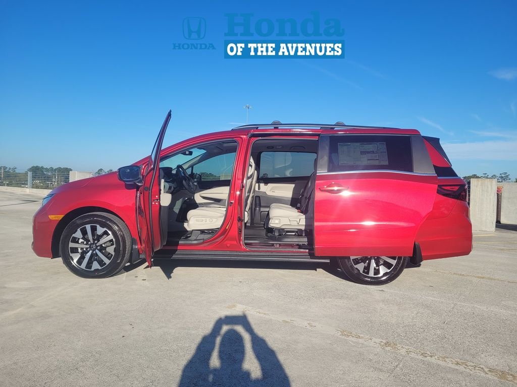 New 2026 Radiant Red Metallic II Honda EX-L image 4