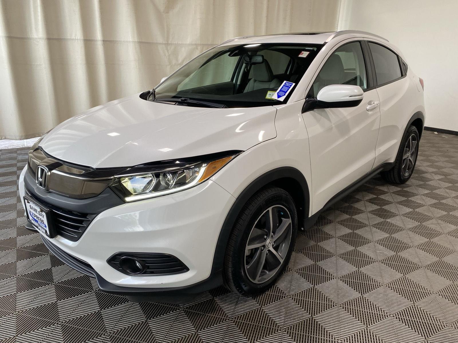 Used 2021 Platinum White Pearl Honda EX-L image 5