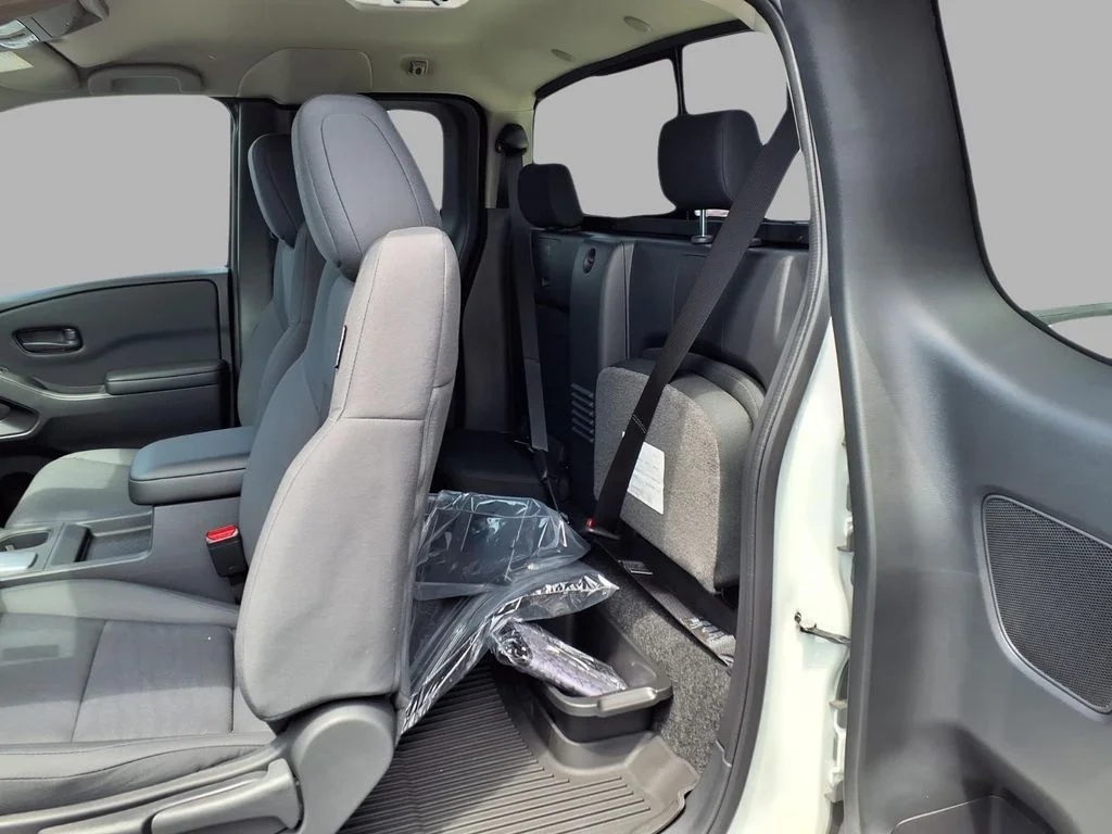 New 2026 Glacier White Nissan King Cab® S image 23