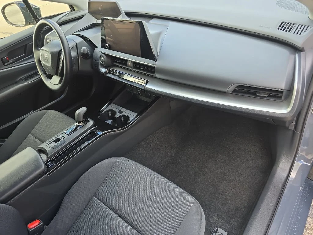 Used 2025 Gray Toyota LE image 39