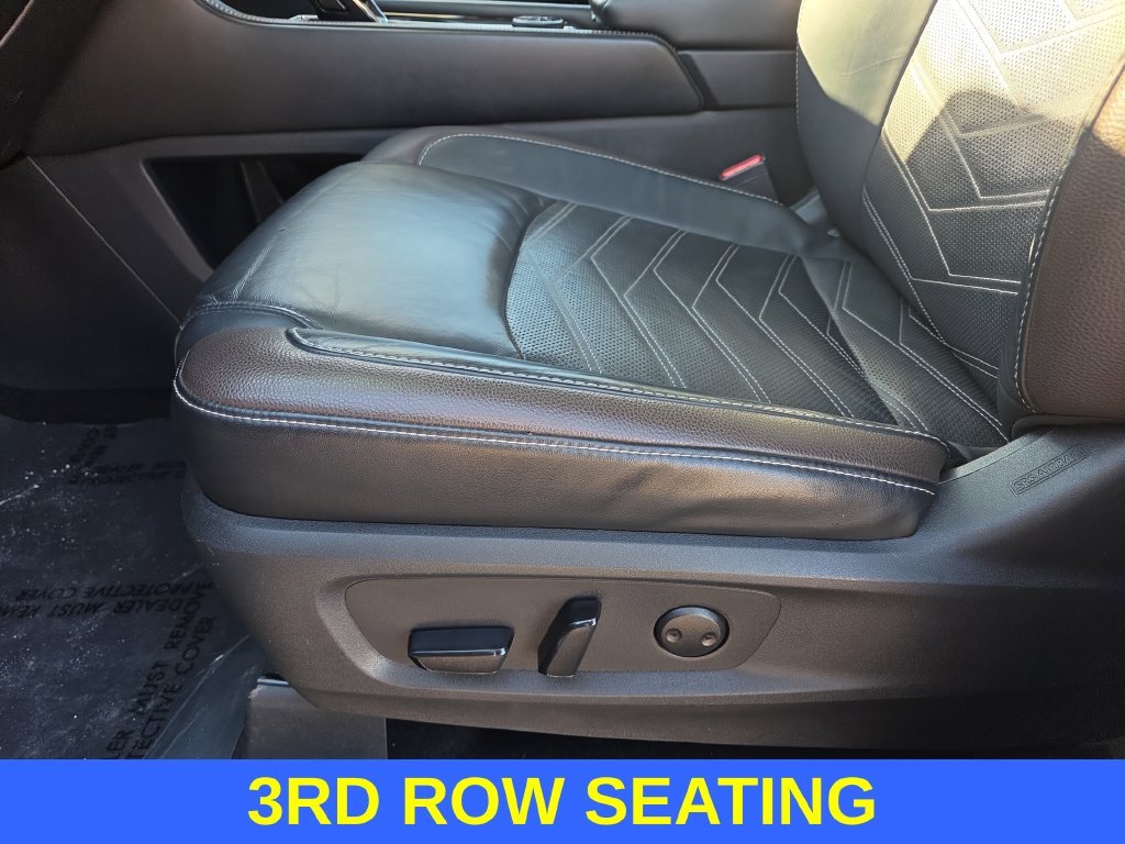 Used 2024 Gray Nissan Platinum image 15