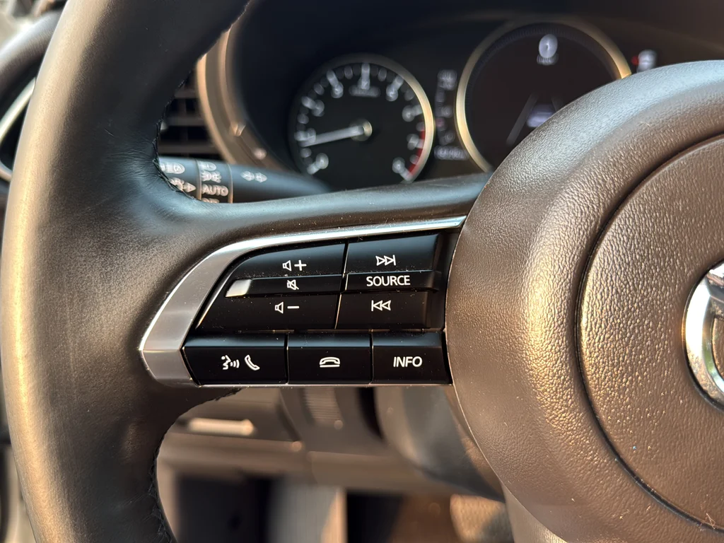 Used 2024 White Mazda 2.5 S Select Sport image 16