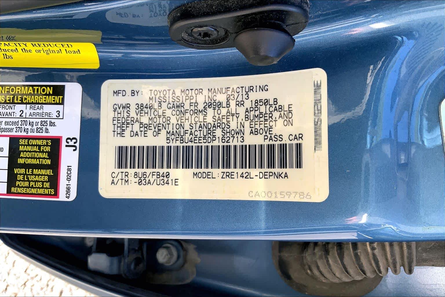 Used 2013 Tropical Sea Metallic Toyota LE image 34