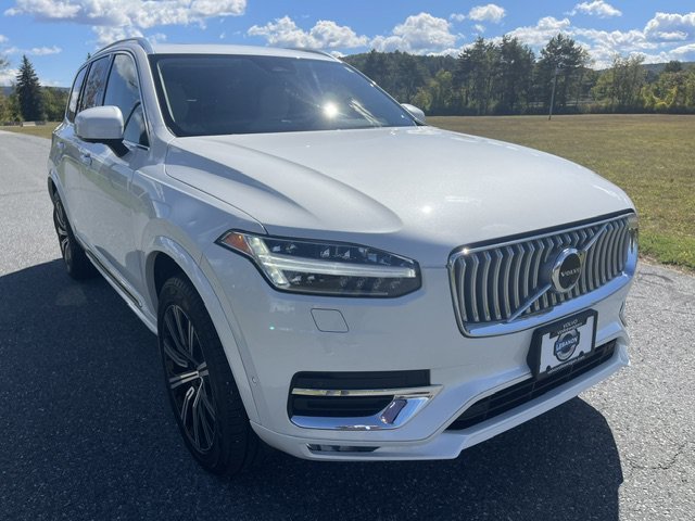 Used 2024 White Volvo Plus Bright Theme image 6