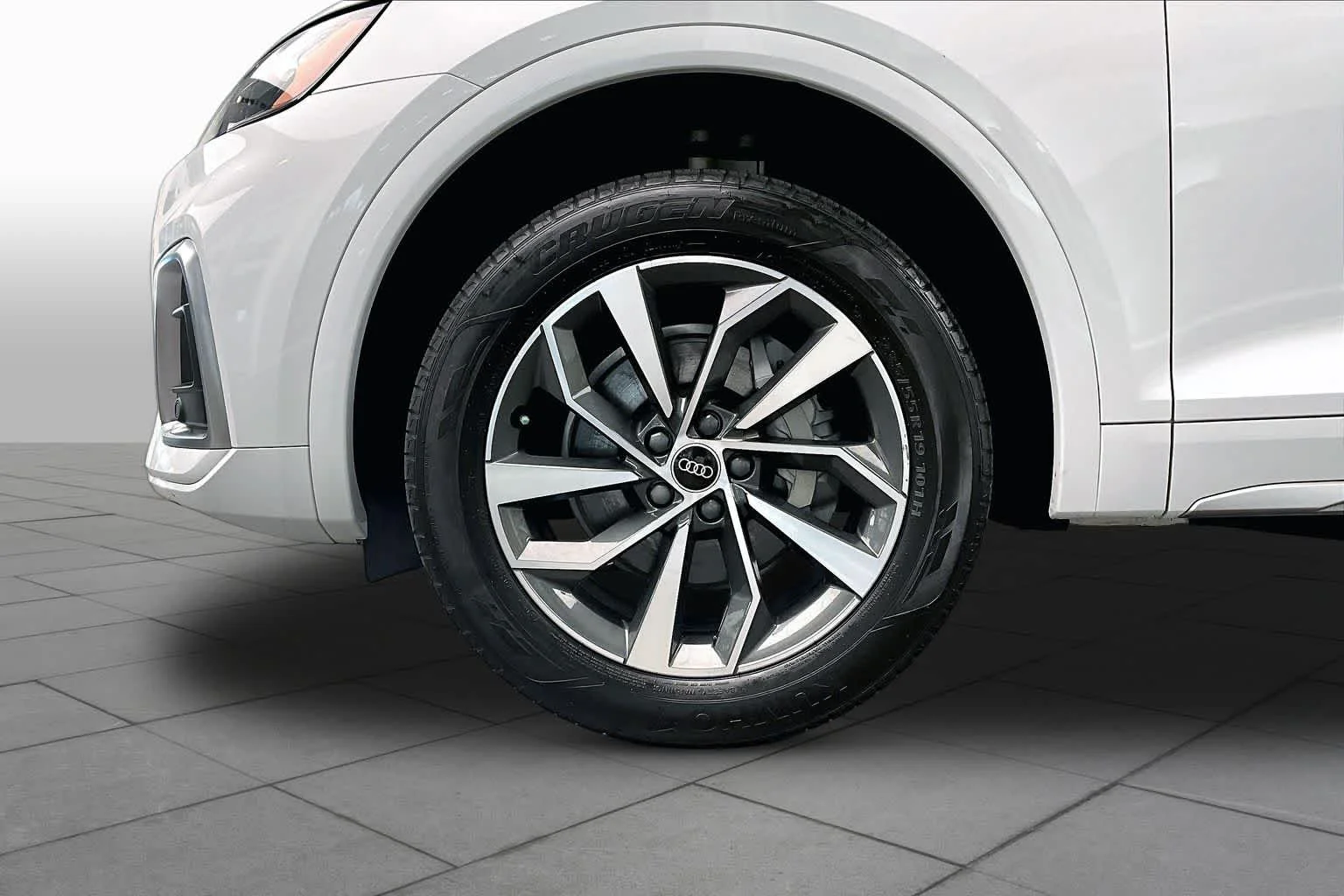 Used 2023 Glacier White Metallic Audi S line Premium Plus image 20
