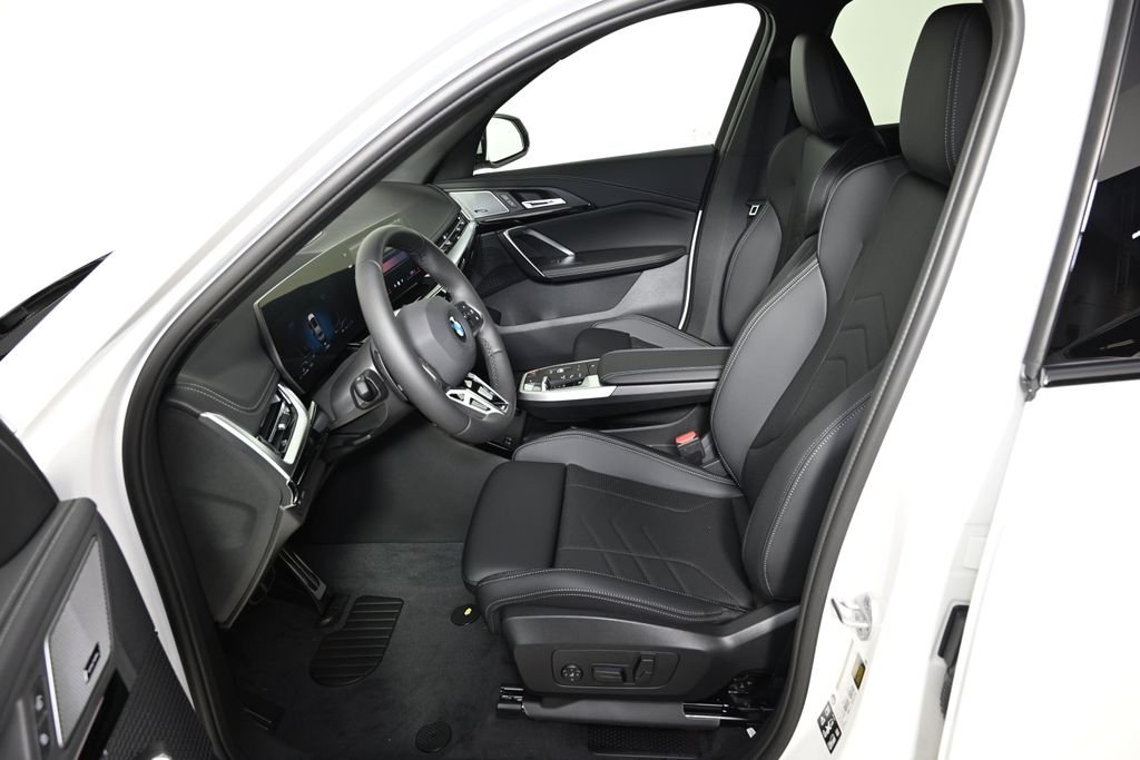 2026 BMW X1 28i - Photo 14