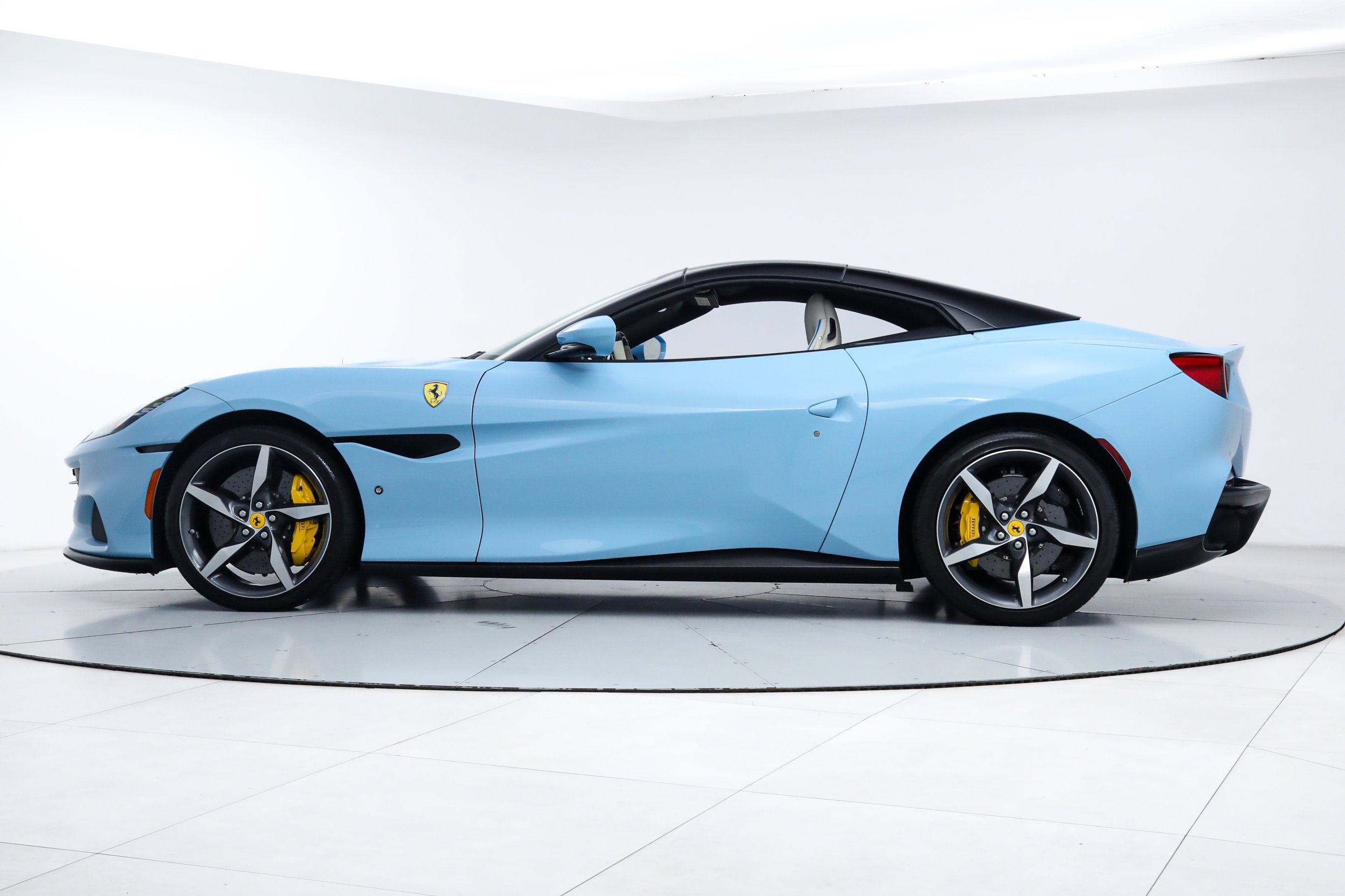 Certified Used 2023 Blue Ferrari  image 7