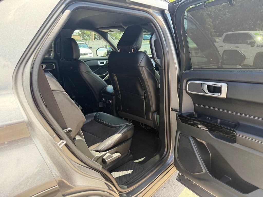 2022 Ford Explorer ST - Photo 31