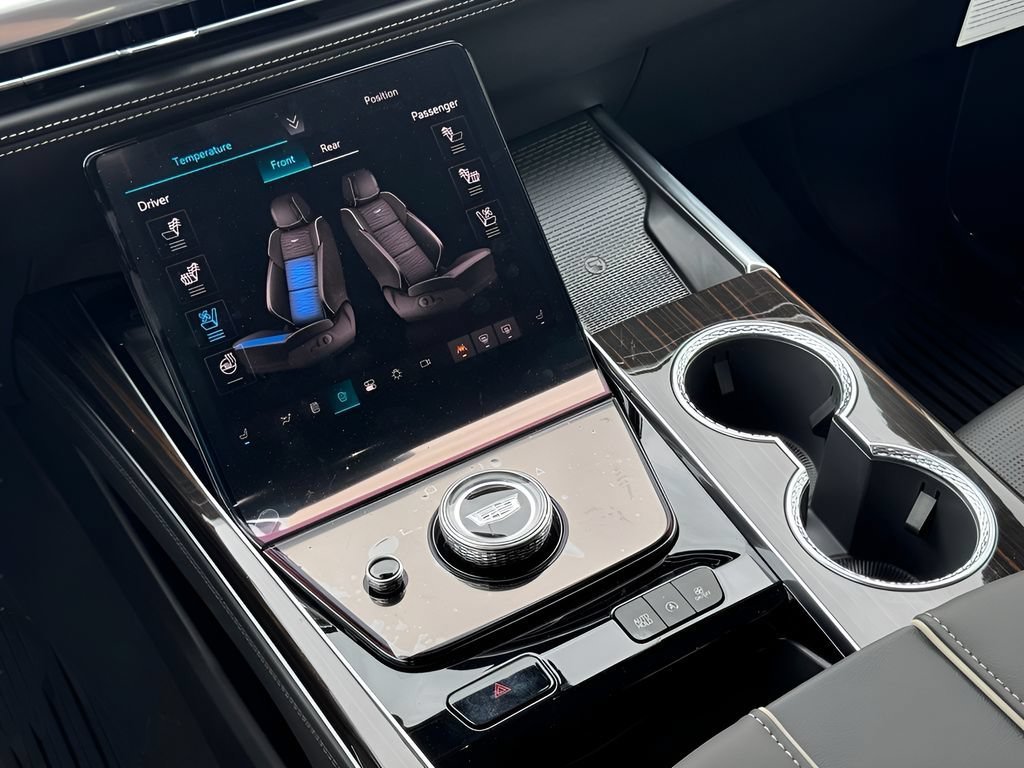 2026 Cadillac Escalade Luxury - Photo 25