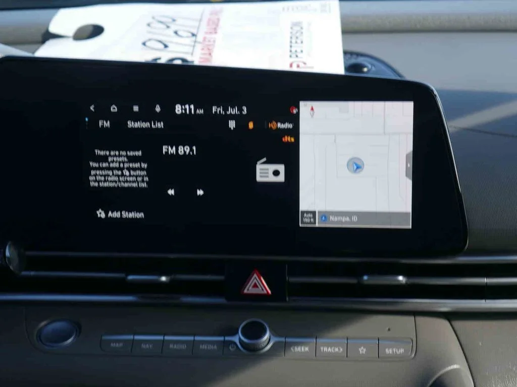Used 2024 Silver Hyundai SEL image 6