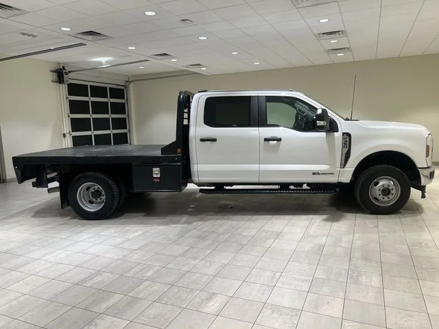 Certified Used 2025 Oxford White Ford XL image 6