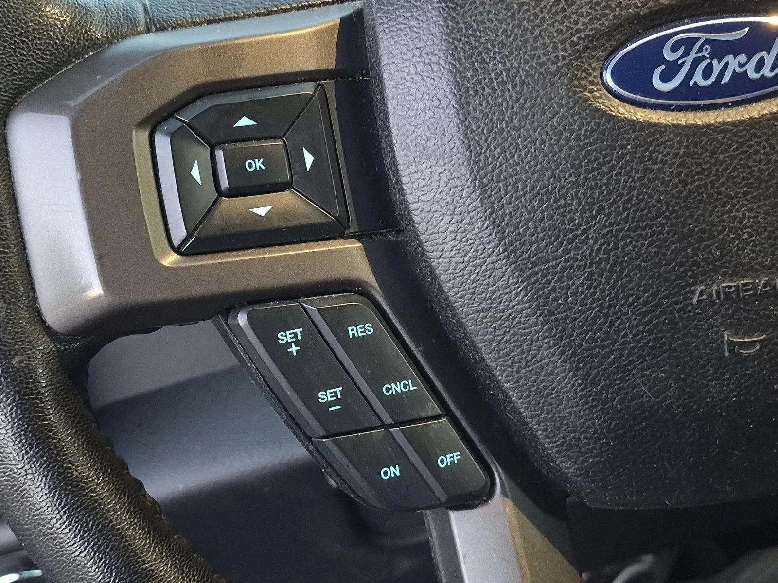 Used 2019 Blue Metallic Ford XLT image 14