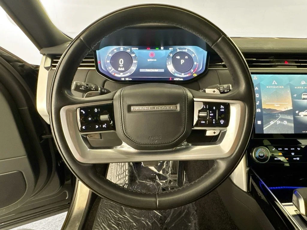 Used 2023 Black Land Rover SE image 11
