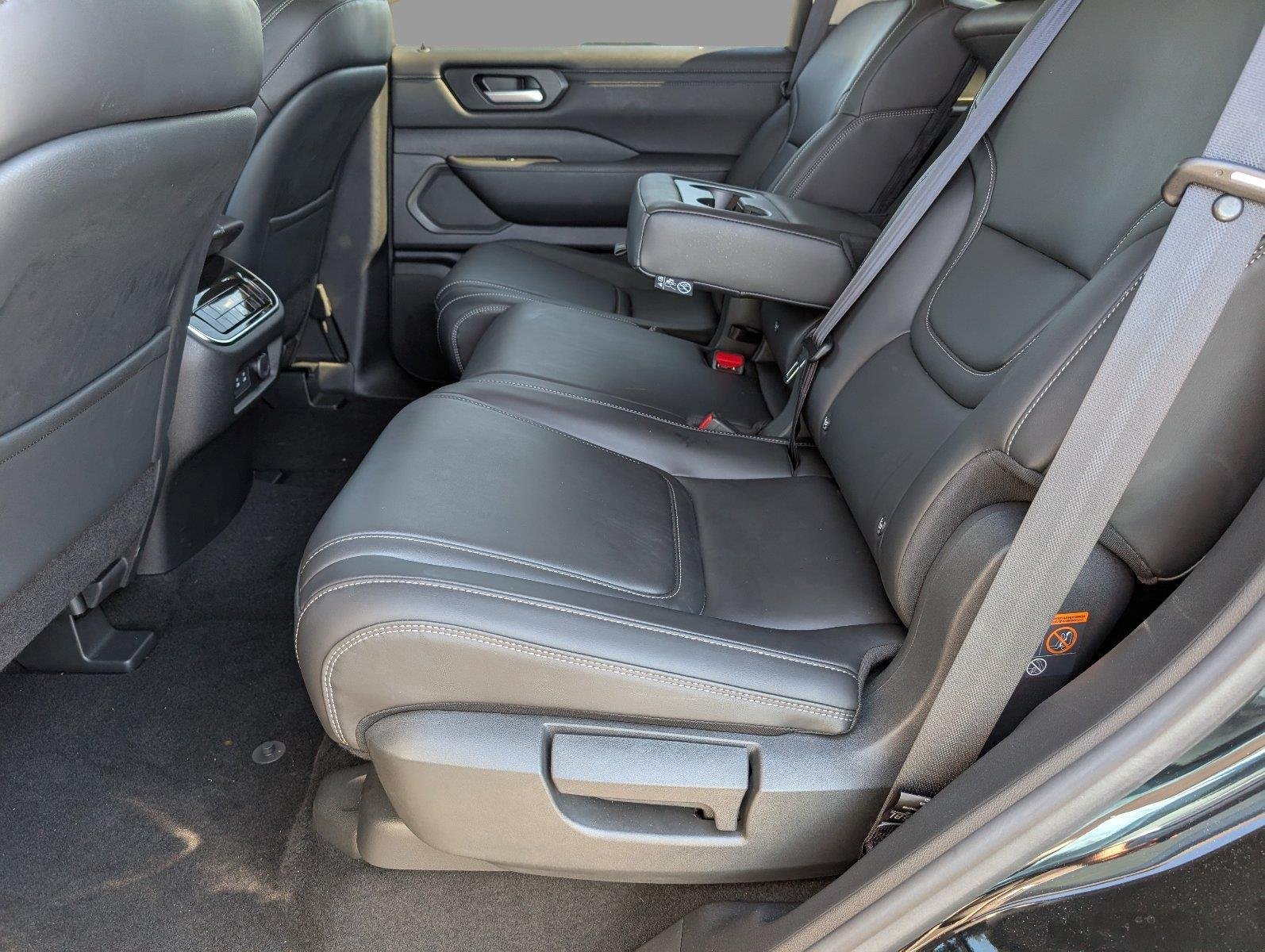 Used 2025 Super Black Nissan SV image 34