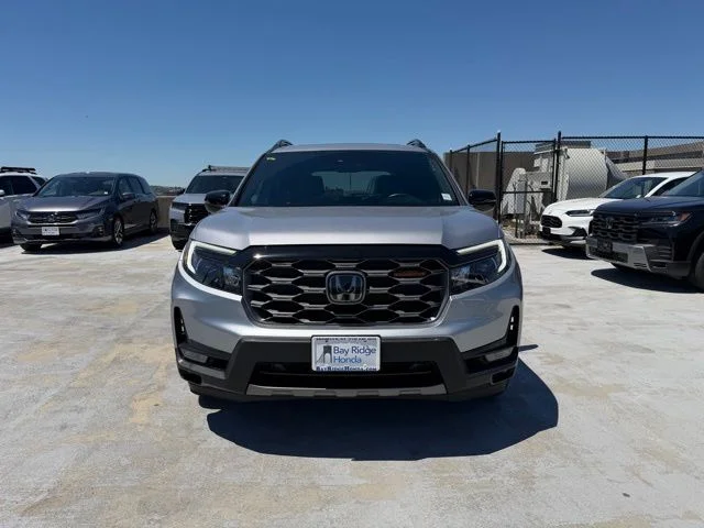 Used 2024 Gray Honda TrailSport image 2