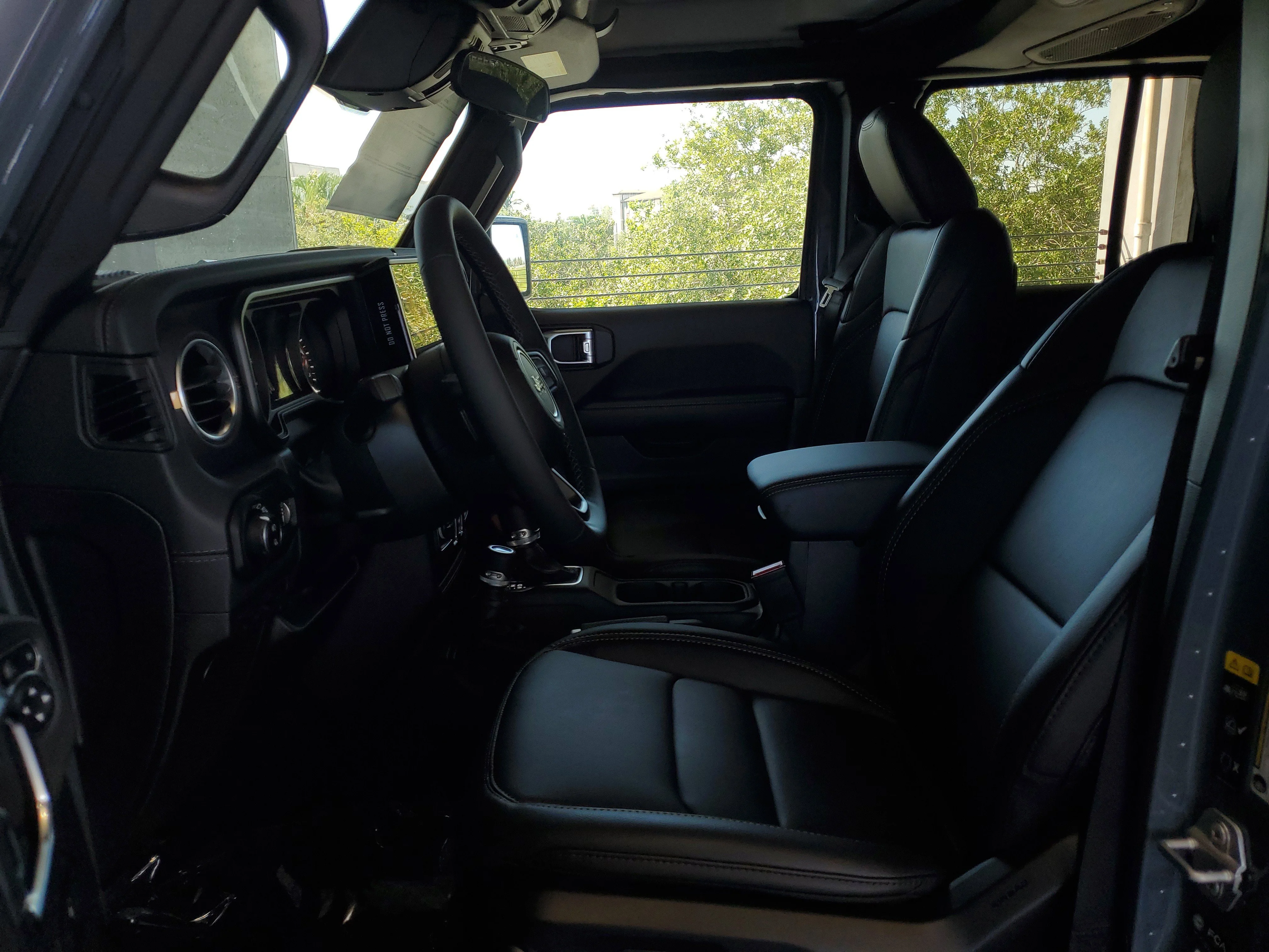 New 2026 Anvil Clear-Coat Exterior Paint Jeep Sahara image 18