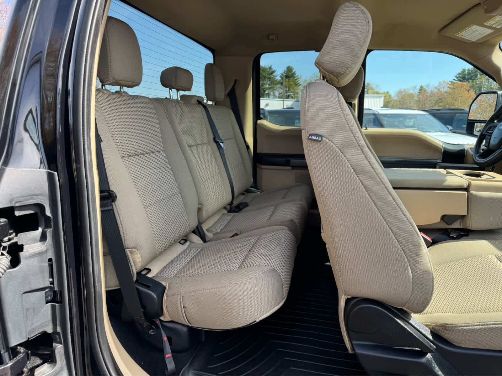 Used 2021 Agate Black Metallic Ford XLT image 12