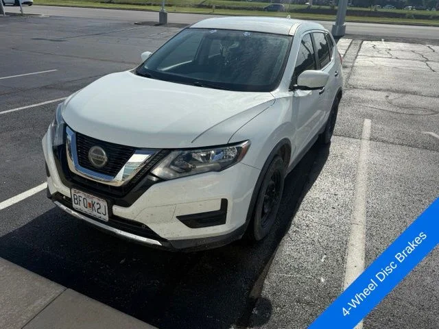 Used 2018 Glacier White Nissan S image 7