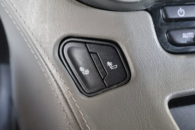 Used 2020 BLUE VELVET METALLIC Chevrolet LT image 31