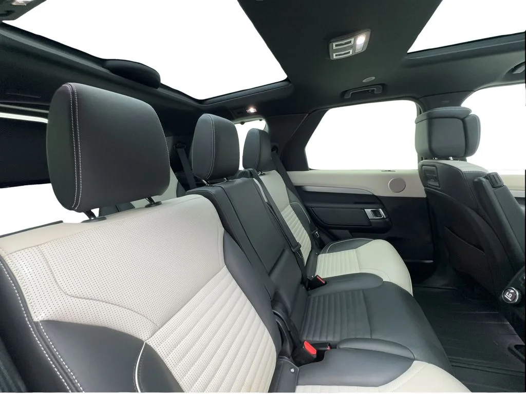 2023 Land Rover Discovery HSE R Dynamic - Photo 30