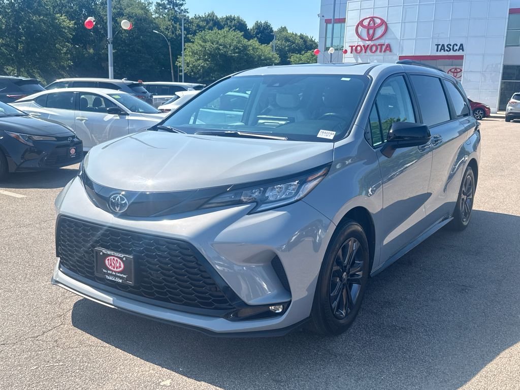Used 2026 Gray Toyota XSE image 3