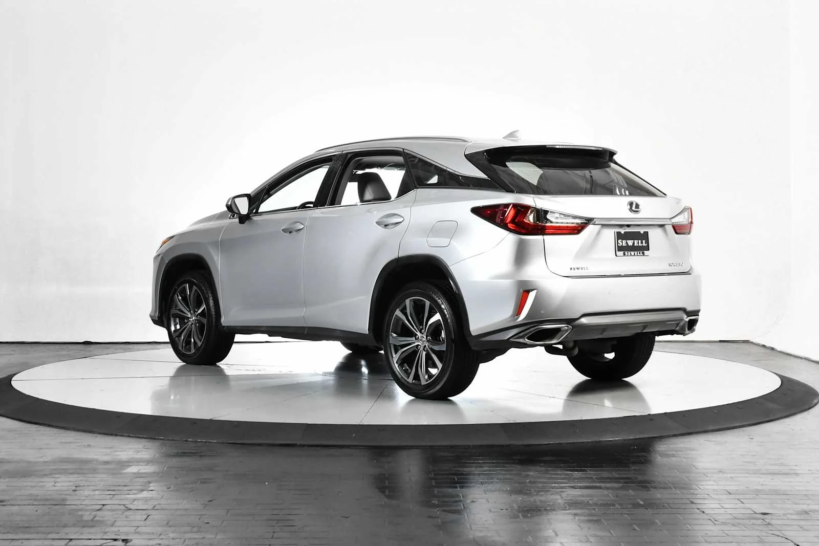 Used 2016 Silver Lining Metallic Lexus  image 4