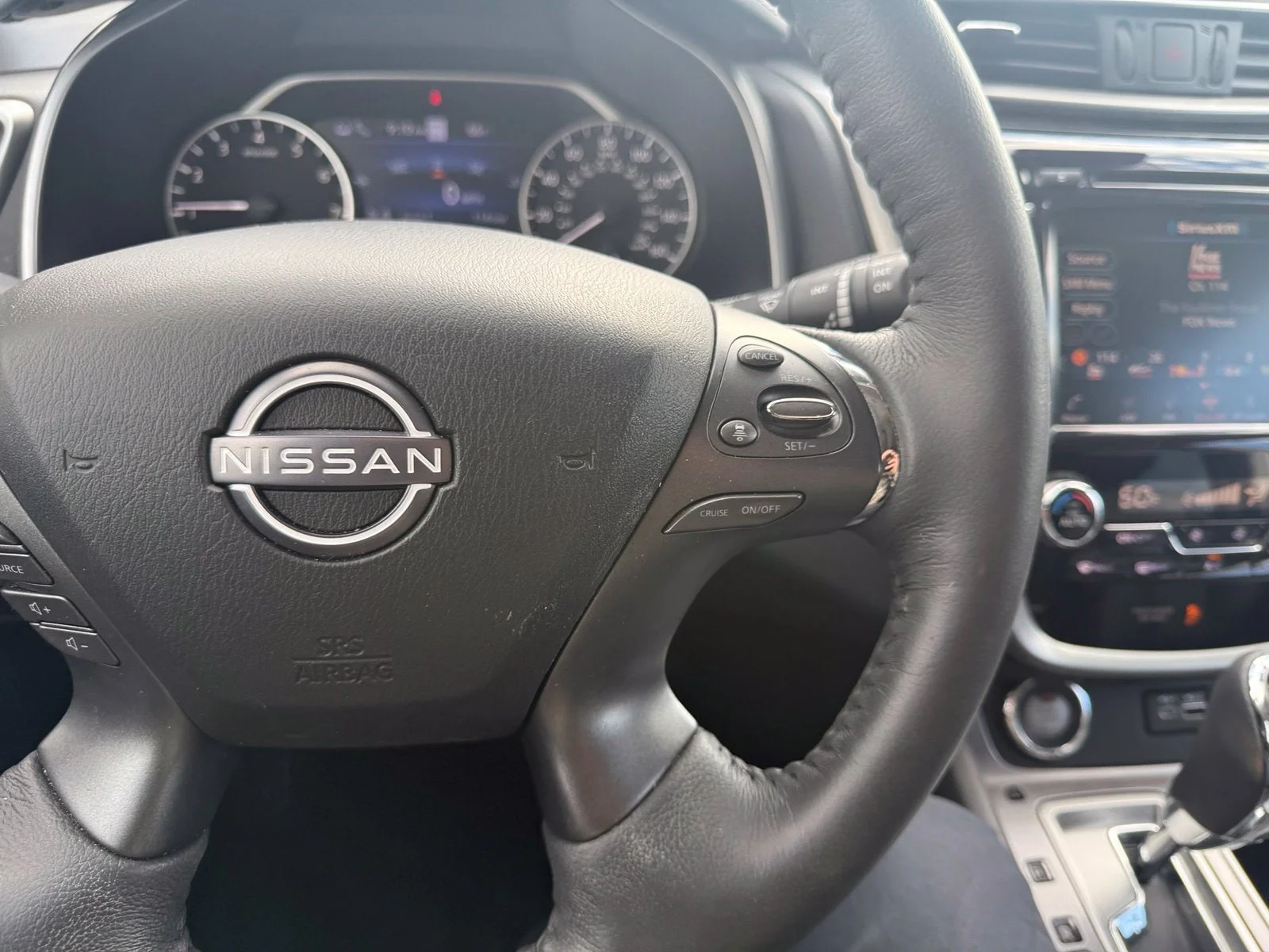 Used 2024 Pearl White Tricoat Nissan SL image 18