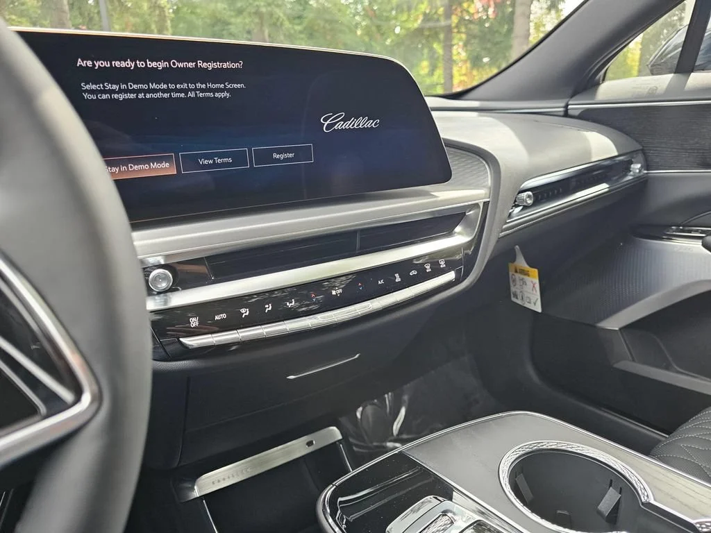 New 2027 Vibrant White Tricoat Cadillac Signature Sport image 30