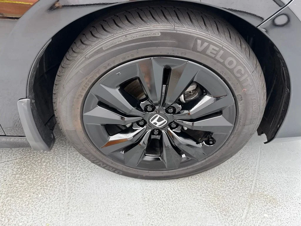 Used 2024  Honda EX image 6