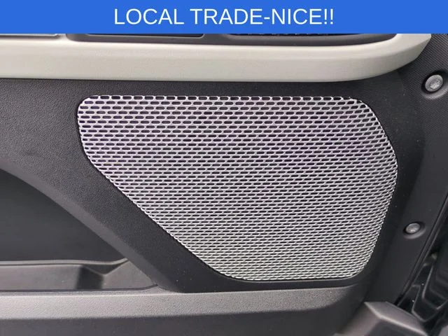 Used 2024  Land Rover S image 15
