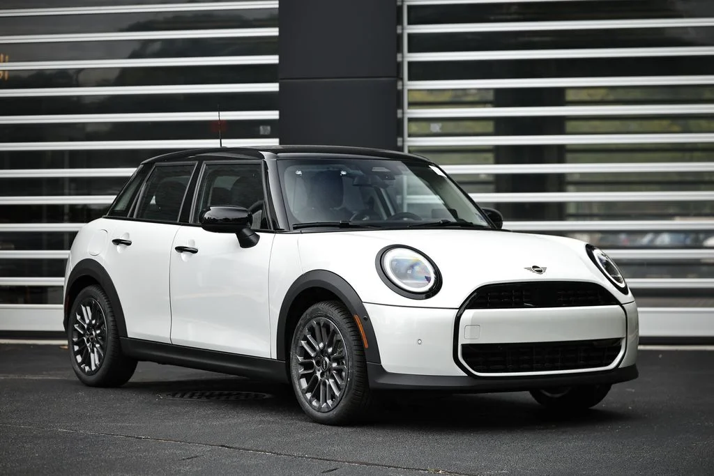 2026 MINI Hardtop's photo