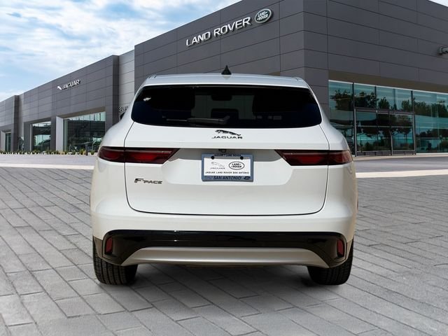 Used 2023  Jaguar P250 S image 4