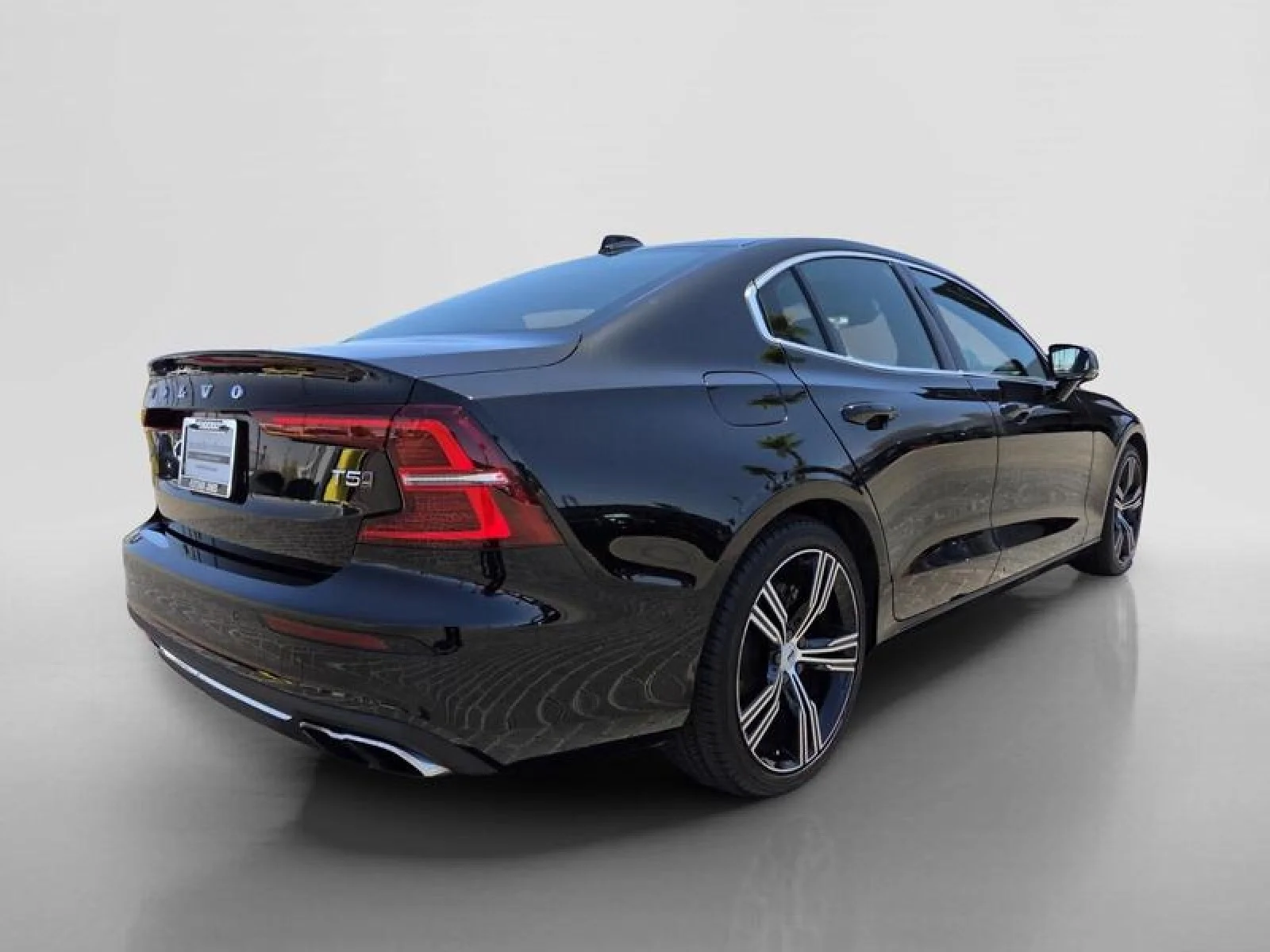 Used 2021 BLACK Volvo Inscription image 5