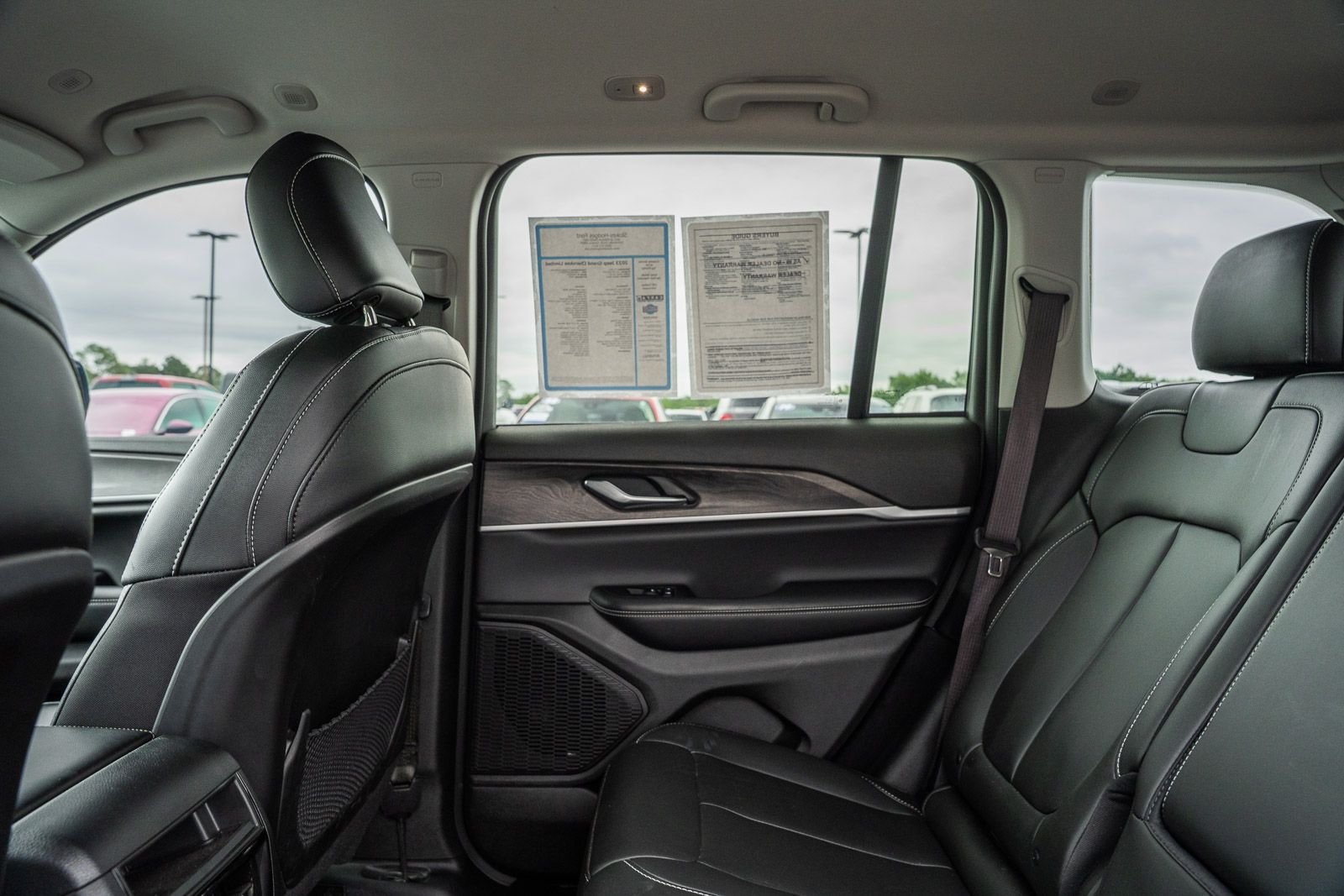 Used 2023 Silver Jeep Limited image 18