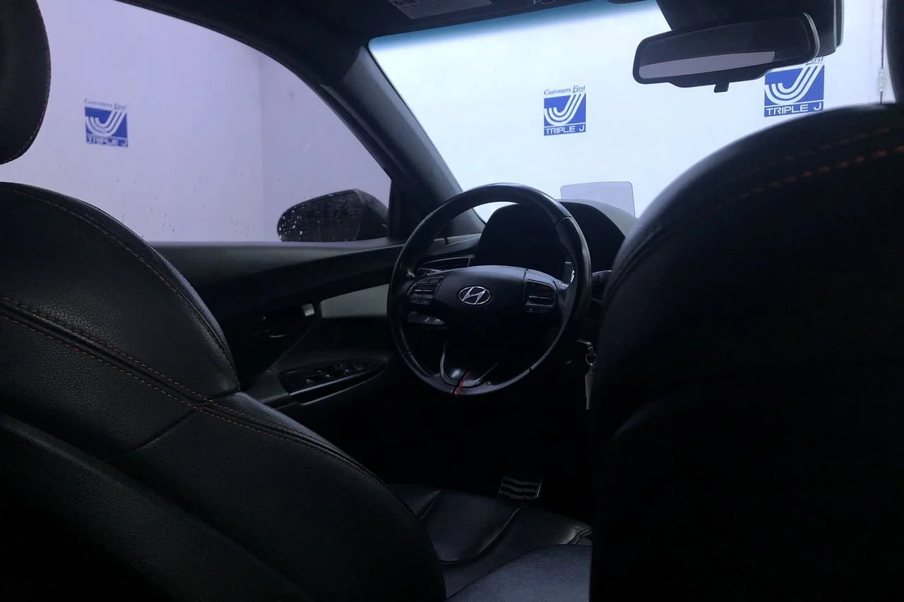 Used 2020 Pacific Blue Hyundai Turbo image 17