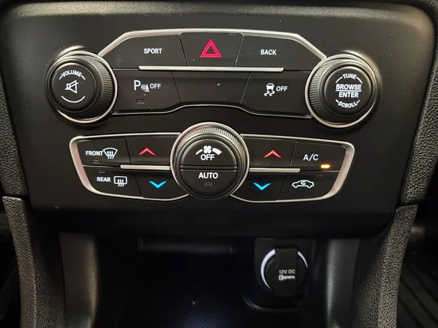 Used 2016 Steel Metallic Dodge SXT image 22