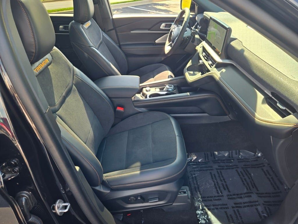 2026 Ford Explorer Tremor - Photo 7